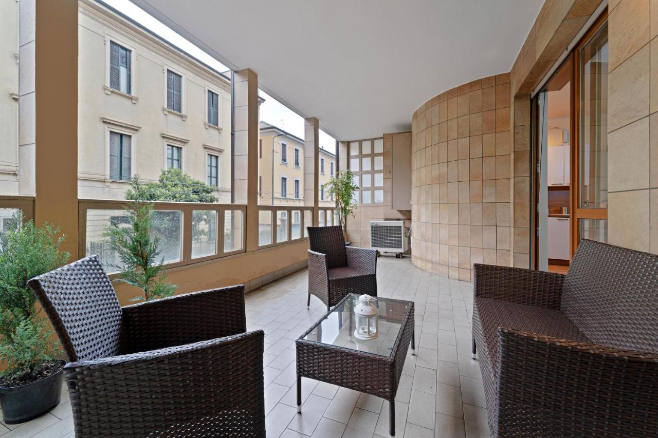 Best Way Rent - Appartamento Con Terrazzo Zona Sempione Milán Exterior foto